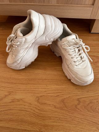 Zapatillas plataforma Zara blancas