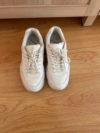 Zapatillas plataforma Zara blancas