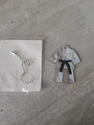 Portachiavi Karategi Bianco con cintura nera