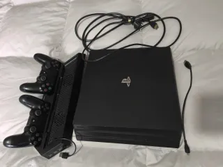 Console PS4 Pro Nera + Controller