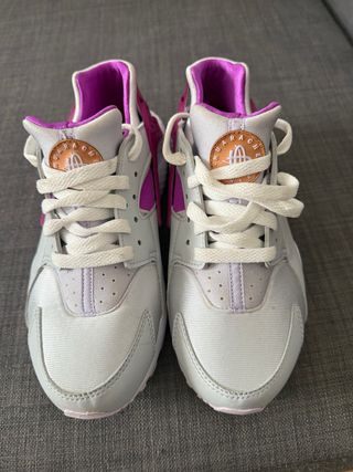 Nike Huarache Morado y Blanco