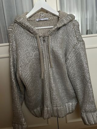 chaqueta plateada Zara