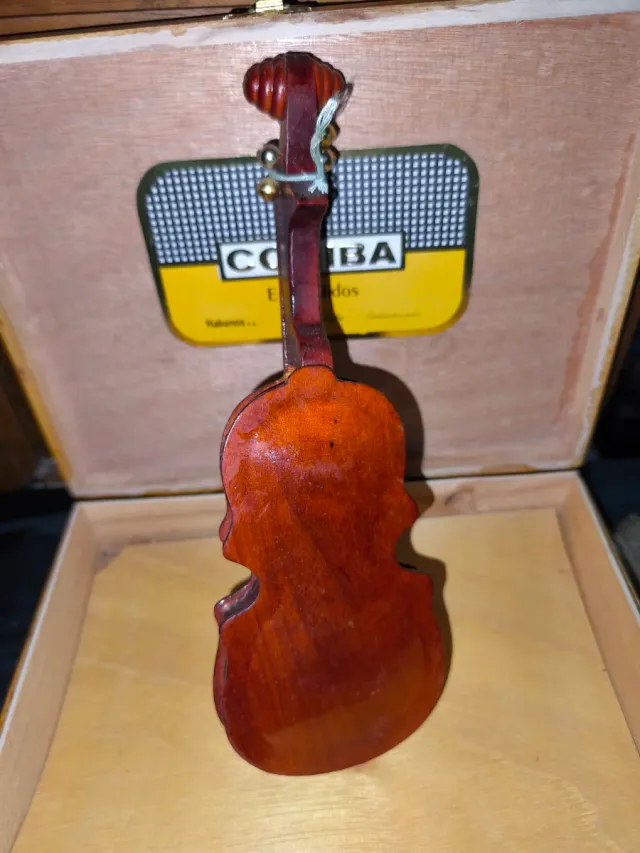 Mini violino in miniatura in scatola regalo Cohiba