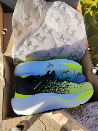 Zapatillas Under Armour Infinite Elite. Running.