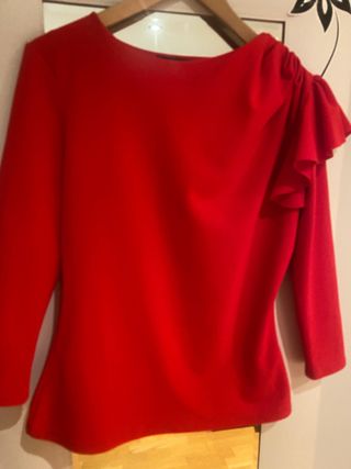 Blusa Roja Sfera con Volantes