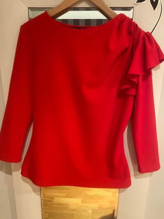 Blusa Roja Sfera con Volantes