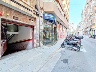 Garaje en venta en Ensanche - Diputación en Alicante