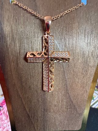 Colgante Cruz Oro Rosa y Circonitas