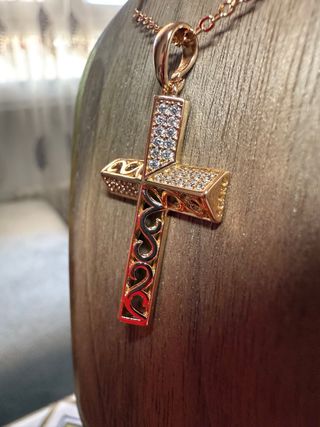 Colgante Cruz Oro Rosa y Circonitas