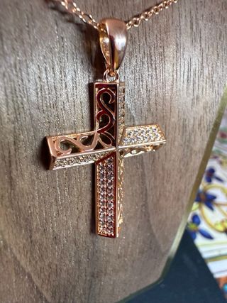 Colgante Cruz Oro Rosa y Circonitas