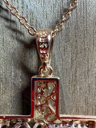 Colgante Cruz Oro Rosa y Circonitas