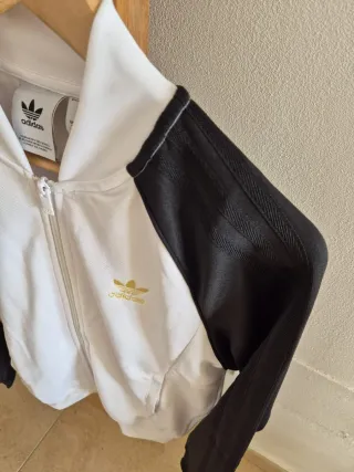 Sudadera Adidas Blanca y Negra