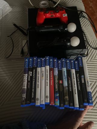 PS4 con 15 juegos y mandos