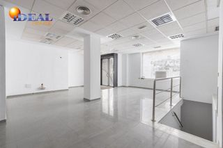 Local comercial en venta en Montefrío