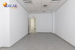 Local comercial en venta en Montefrío