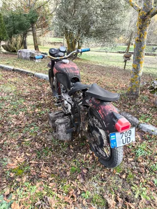 Moto con sidecar para restaurar