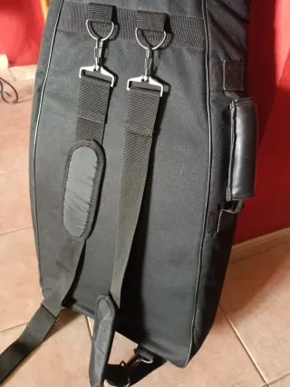 Funda para guitarra negra