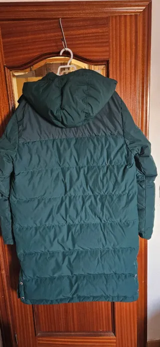Abrigo largo de plumon para hombre. A estrenar.