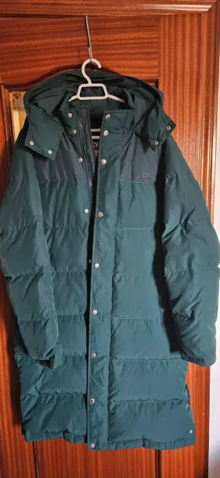 Abrigo largo de plumon para hombre. A estrenar.
