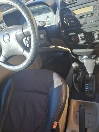 Nissan Terrano II 2000