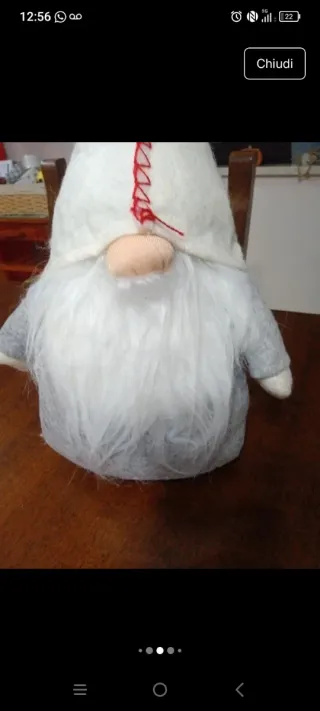 Gnomo natalizio in tessuto grigio e bianco