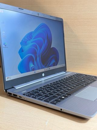 HP 250 G8 i3-11th / 8Gb / 256Gb