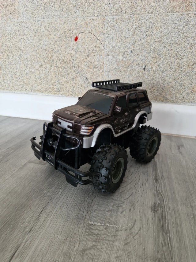 Camión Monstruo a Control Remoto