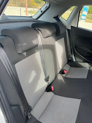 Volkswagen Polo 2013