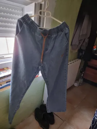 Pantalón vaquero azul