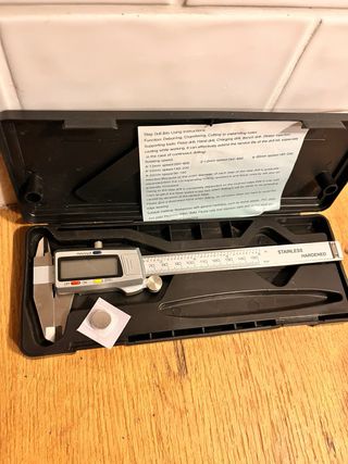 Calibre digital 150mm como nuevo + batería nueva