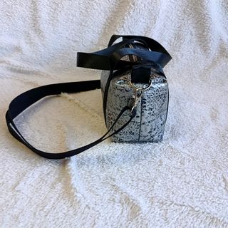 Bolso de mano/hombro polipiel serpiente plateado