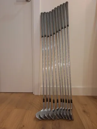 Hierros, Wedges, Madera 3, Híbrido 3 y Bolsa