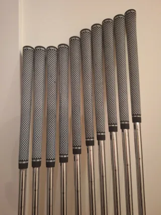 Hierros, Wedges, Madera 3, Híbrido 3 y Bolsa