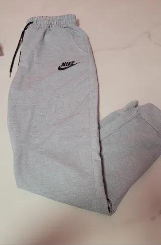 Conjunto Nike Tech Gris Nuevo