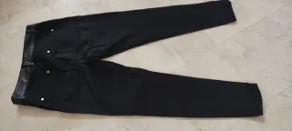 Pantalón pitillo efecto piel