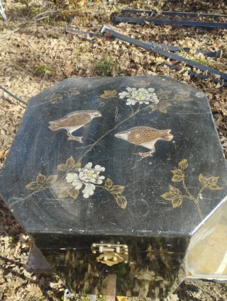 Baúl decoración chino con grabados no puedo hacer