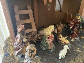 Portal de Belén con figuras y corral Negociable