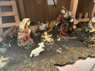 Portal de Belén con figuras y corral Negociable