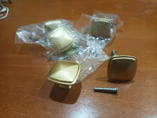 5 Tiradores cajón, dorados Nuevos