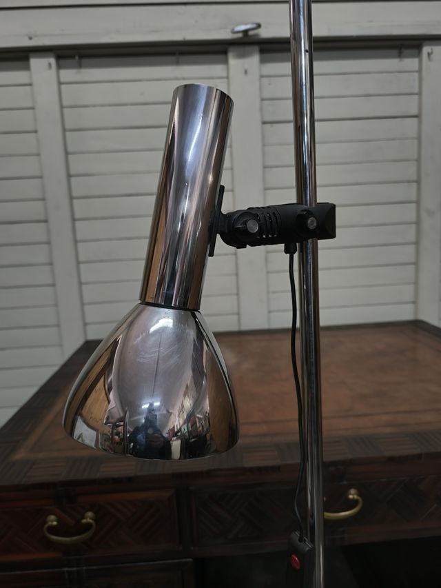 Lámpara de lectura vintage metal. Vintage