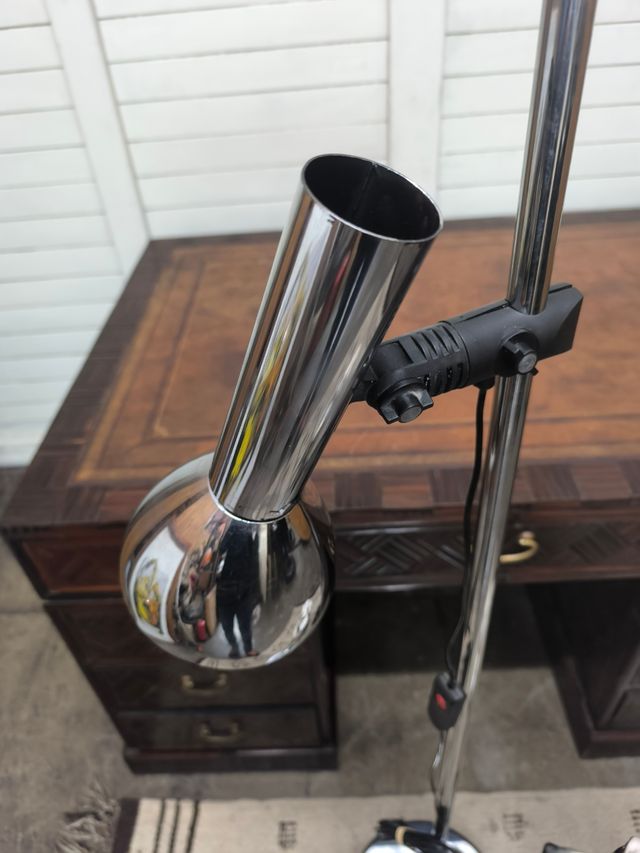 Lámpara de lectura vintage metal. Vintage