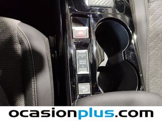 Peugeot 2008 Allure Hybrid eDCS6 100 kW (136 CV)