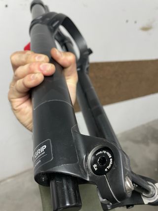 Suspensão Fox 38 29 Float Grip Performance 160mm