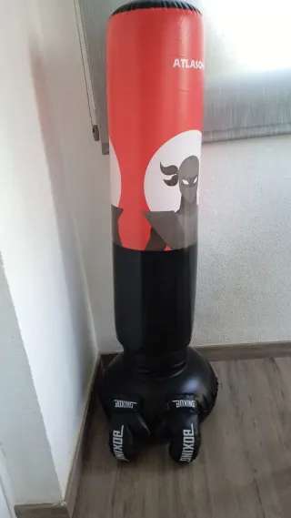 Saco de boxeo inflable