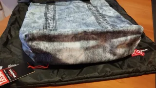 Borsa a mano Diesel Eastpak Denim Lavato