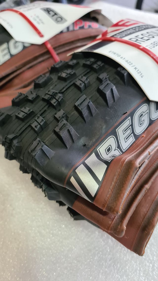 2 coperture Tubeless Ready Kenda 29x2.40