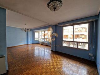 Piso en venta en Praza Independencia en Vigo