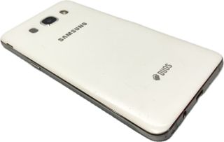 Smartphone Samsung Galaxy J5 2016 16GB E665105