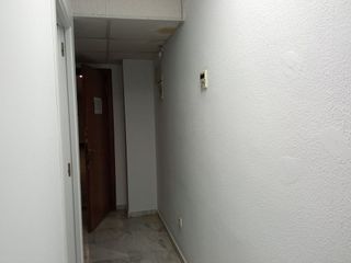 Oficina en venta en Colores - Entreparques en Sevilla