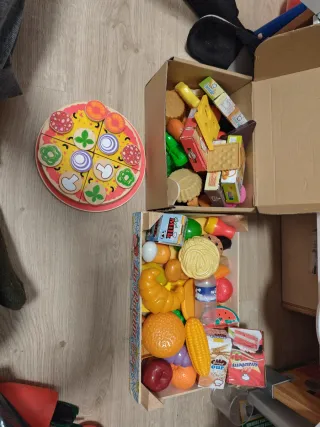 Cocinita de juguete con accesorios